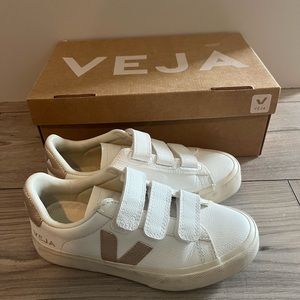 Veja Recife Chromefree White Platine EU 35